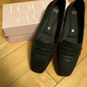 Louise et Cie Black Flats Sleek and Versatile